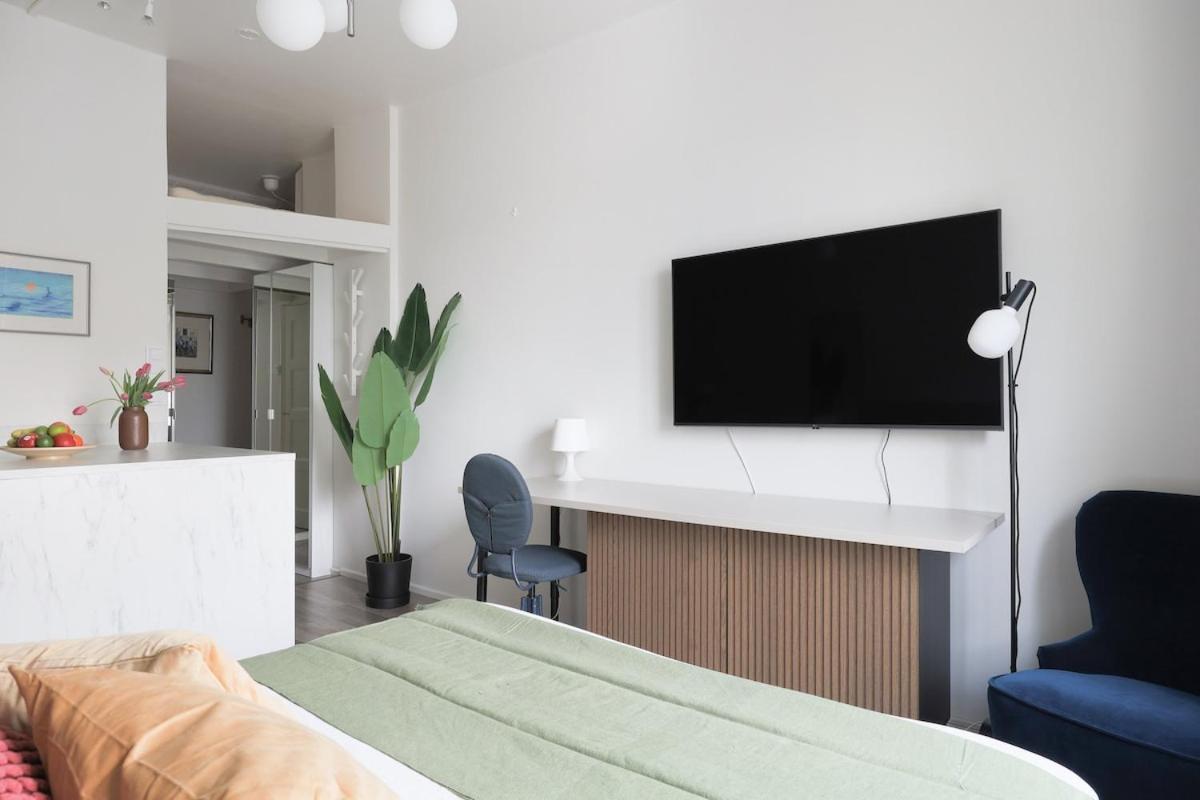 Stylish In The Heart Of Kallio Appartement